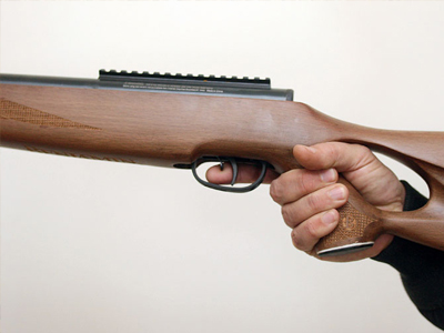 Τράβηξε σκανδάλη εξαιτίας κτηματικών διαφορών